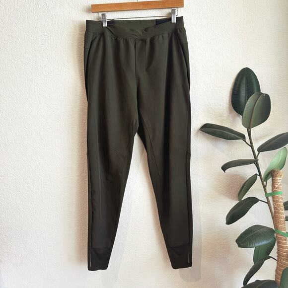 Lululemon Mens Switch Up Pants Medium Green Athleisure Athletic Outdoors Gym - Picture 1 of 9